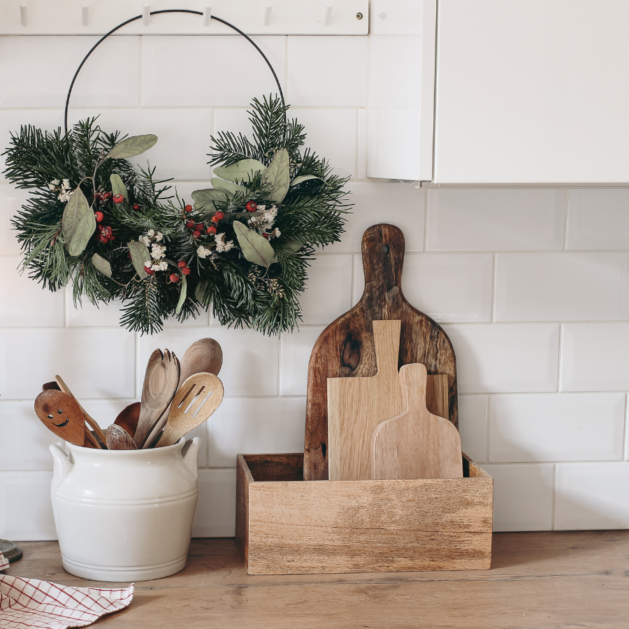 15 Of The Best Festive Christmas Kitchen Decor Ideas - Kyla G Home